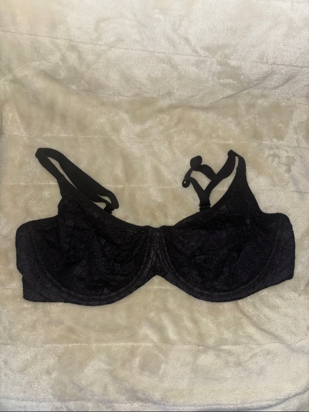 Victoria's Secret Black Lace Underwire Bra - Supportive Lace Design